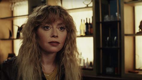  Russian Doll: Một chuỗi thời gian bí ẩn và sự tỉnh thức đầy hài hước của Natasha Lyonne!